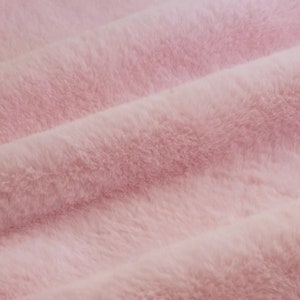 Tela de piel sintética Mischa BABY PINK ultrasuave de Minky Rabbit de 1,27 cm para disfraces de fursuit, cosplay, accesorios de fotos, cojines y manualidades.