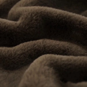 Mischa BROWN Ultra Soft Minky Rabbit Bunny 0.5&quot; Pile Faux Fur Fabric for Fursuit, Cosplay Costume, Photo Prop, Throw Pillow, Crafts