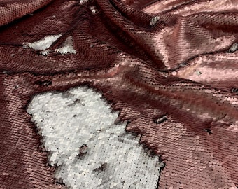 ストーム ダスティローズ マットシルバー ツートン フリップアップ リバーシブル スパンコール生地 1ヤードあたり コスチューム、ホームデコレーション、ガウン、クラフト用