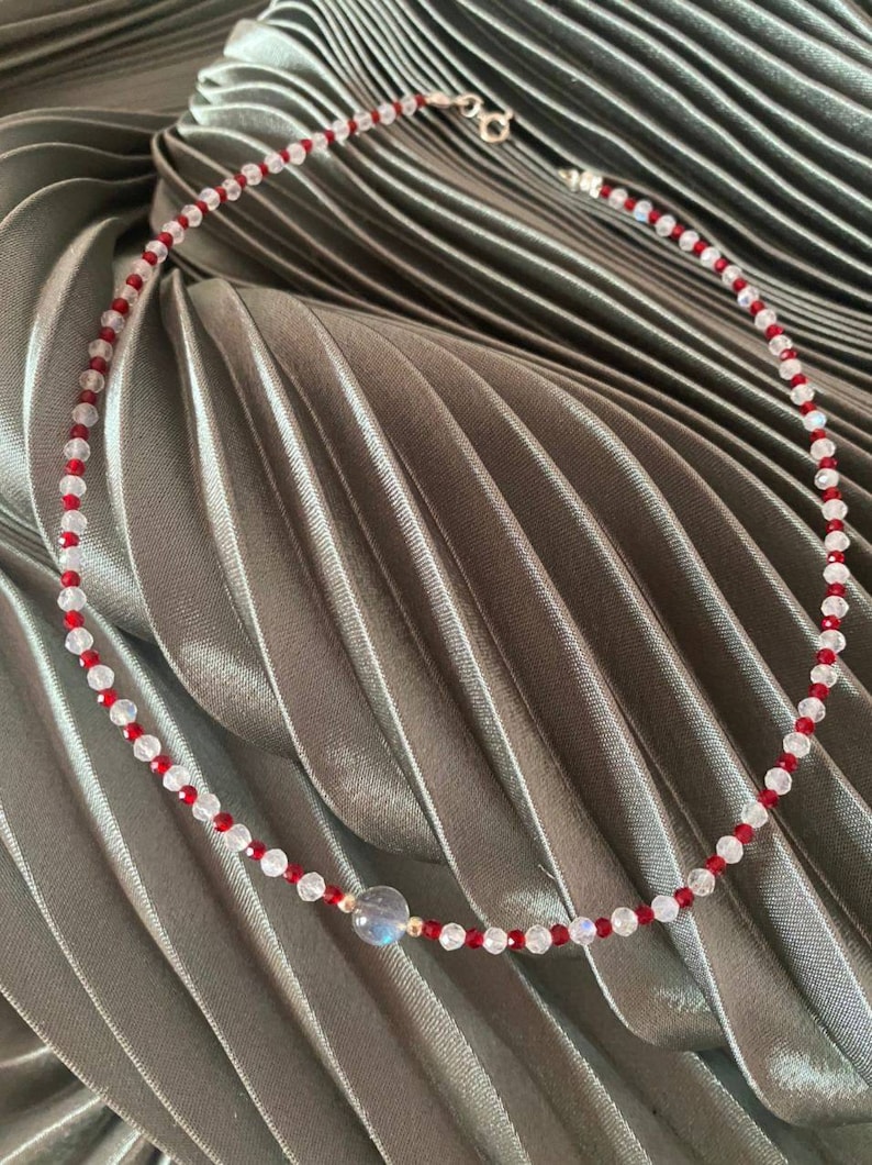 Delicate Beaded Stones Christmas Woman Gift Moonstone Spinel Labrador Silver Candy Choker Red White New Year Necklace