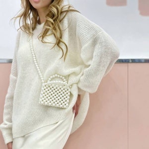 Quinceanera gift, 15th birthday gift, Daughter gift from parents, Valentines gift for girl, Pearl beaded cross body Bag, Shrimps bag
