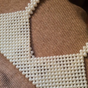 Top corto personalizzato con perline di perle per la tua taglia, costume da burlesque, costume da showgirl, abbigliamento bianco vintage, reggiseno di perle, reggiseni per ragazze