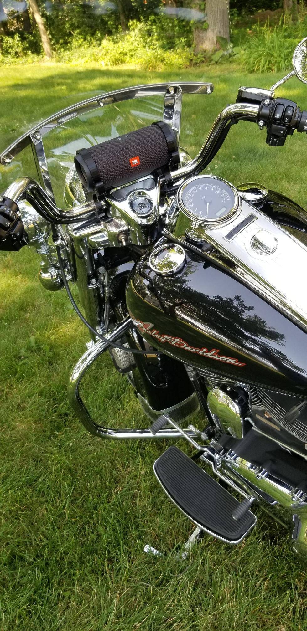 JBL Charge 4 Speaker Holder for Harley Davidson 1 Handle Bars