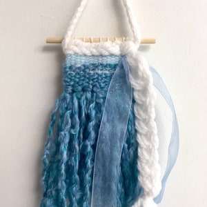 Elsa // wall weaving // Disney inspiration collection // blue & white // Frozen // wall hanging // fiber art // wall decor