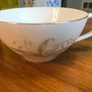 Vintage Tea Cups from 1961 Kaysons fine china of Japan,Golden Rhapsody