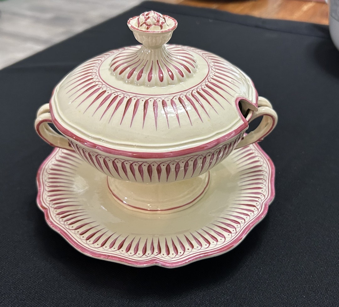 Antique Rare-find Wedgwood Tureen and Underplate for Serious Collectors ...