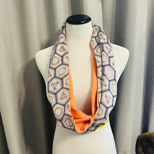 Sciarpa doppia infinita - Tessuto kimono giapponese vintage - Motivi geometrici e floreali