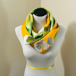 Exquisite Crane and Flower Kimono Silk Double Infinity Scarf - Handmade, Upcycled Vintage Japanese Kimono Fabric - Unique Fashion Accessory