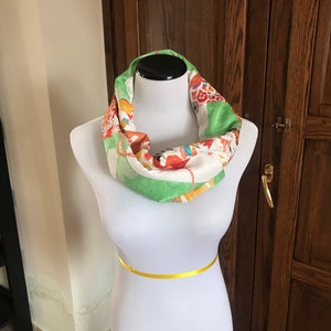 Japanese wagon and house Infinity scarf, colorful Japanese silk scarf, winter scarf, upcycle kimono, Vintage Kimono