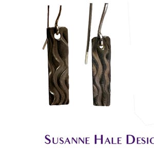 Wavy Textured Silver Earrings with Shine
