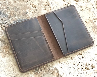 Unisex Slim Bifold Wallet for Christmas. Distressed Leather Wallet. Leather Credit Card Holder. Wedding Groomsmen Wallet. Date Night Wallet
