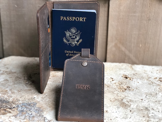 Leather Travel Gift Set. Monogrammed Leather passport holder with Luggage Tag. Personalized Luggage Tag. Passport cover. Wedding Gift