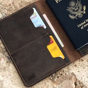Personalized Leather Passport Cover Leather Passport Holder Travel wallet Monogrammed Mens passport wallet Personalized Travel gift for her image 6
