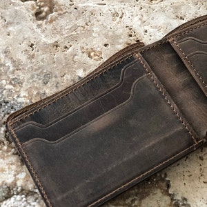 Classic Bifold Wallet. Slim Leather Wallet. Distressed Leather Wallet. Minimalist Leather Wallet. Unisex Wallet No Initials