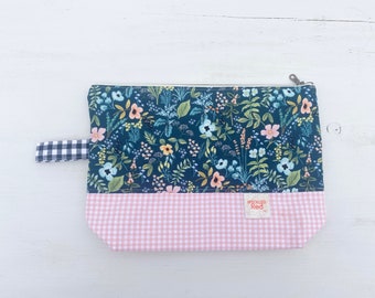 Night Bloom Pouch