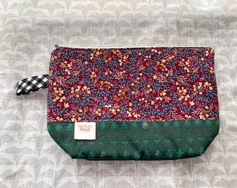 Moody Floral Bag