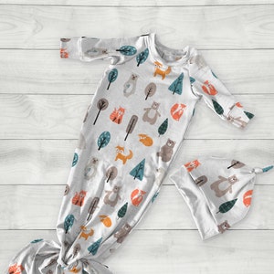Woodland Animals Baby Boy / Girl Knotted Gown Set, Foxes & Bears Newborn Pajamas / Nightgown, Wilderness Onesie Sleeper Hospital Home Outfit