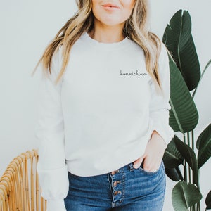 Konnichiwa Sweatshirt, Konnichiwa Pocket, Japanese Greeting Shirt, Pocket Konnichiwa, Japan Sweater, Japanese Hello, Hello Konnichiwa