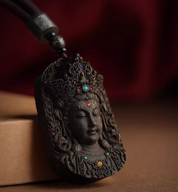 Agarwood pendant best sale