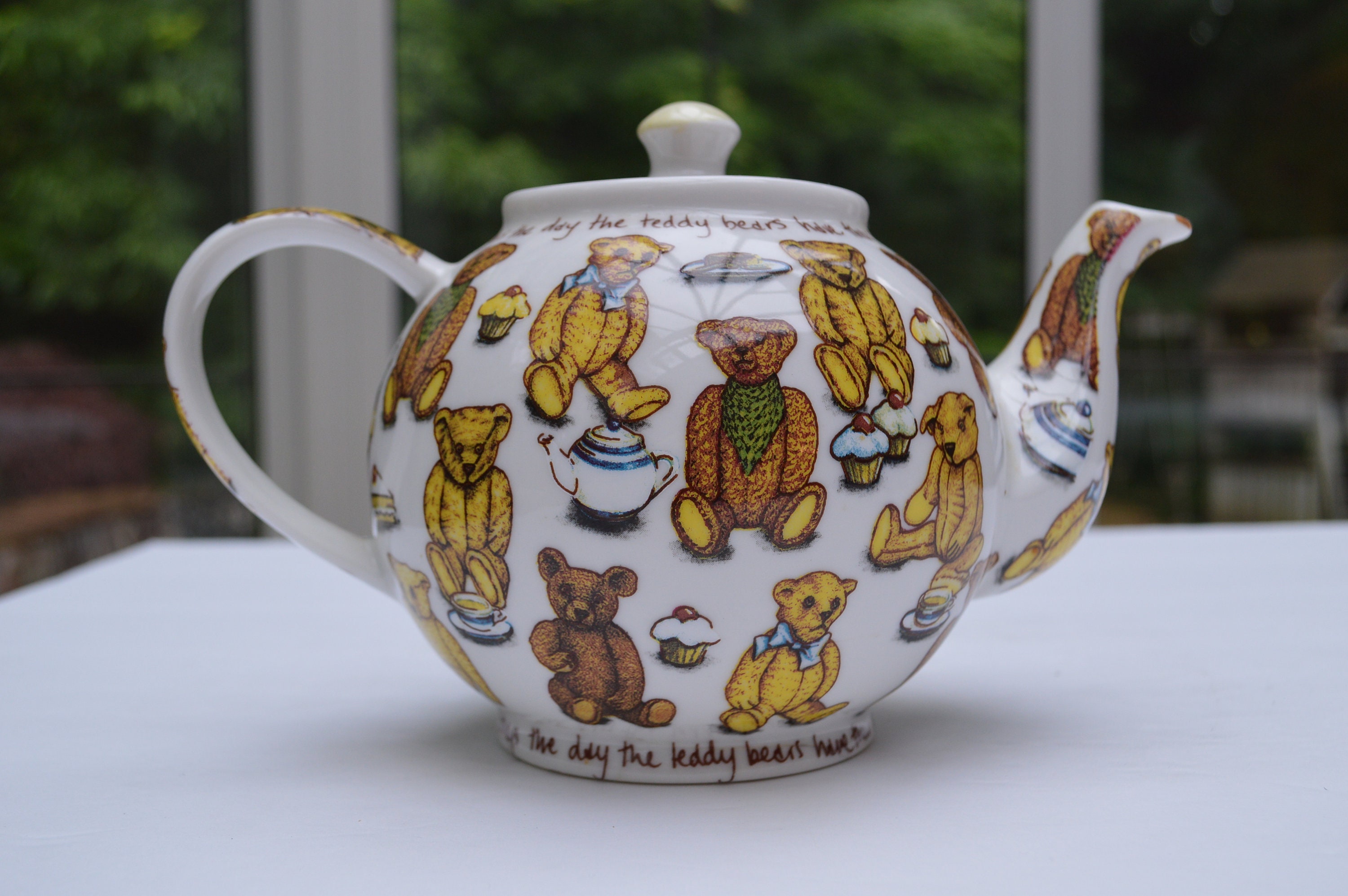 Ted-tea by Paul Cardew Tea Pot, Great Condition, Rare Find Ted-tea by Paul Cardew Tea Pot, Great Condition, Rare Find