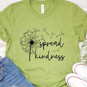 File SVG per Cricut con la maglietta &quot;Dandelion Spread Kindness&quot; (download digitale)