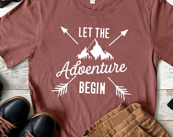 Adventure Begins SVG: File di progettazione per magliette da campeggio (download digitale)