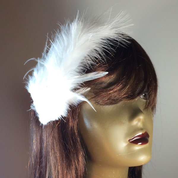 Bibi de pince à cheveux en plumes blanches - Accessoire de costume de cygne