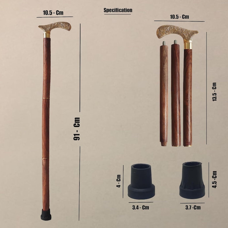 Pu&ograve; includere: Un bastone da passeggio in legno con un manico in ottone e una punta in gomma nera. Il bastone &egrave; lungo 91 cm e il manico &egrave; largo 10,5 cm. Il bastone &egrave; composto da tre sezioni che possono essere assemblate e smontate. Il bastone &egrave; anche fornito con una punta in gomma di ricambio.