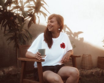 Women's oversized t-shirt with poppy pattern in organic cotton