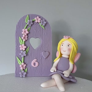 Decorazioni per torte personalizzate con fata dai capelli biondi / Set per decorazioni di torte di compleanno / Decorazione personalizzata con fata in pasta di zucchero