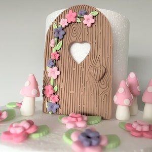 Set di decorazioni per torte a forma di giardino delle fate, decorazioni per torte a forma di fata in pasta di zucchero commestibile, decorazioni per torte di compleanno a forma di porta delle fate per feste di compleanno di bambine, decorazioni fai da te per torte