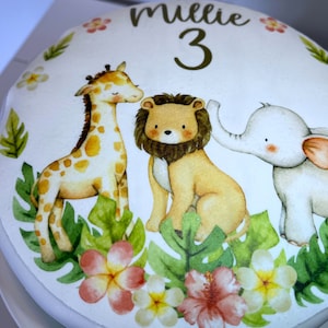 Topper per torta pretagliato con glassa personalizzata a forma di animali da safari. Decorazione per torta di compleanno a forma di giungla.