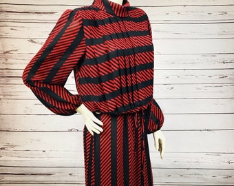 Black and Red Striped Blouson Dress Long Sleeve Sheer Its A LeHigh Size 12