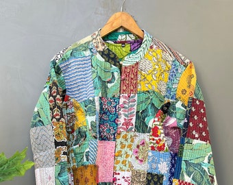 Chaqueta de mujer de patchwork de algodón. Abrigo de mujer, chaqueta acolchada, chaqueta corta, chaqueta vintage, chaqueta patchwork, regalo para ella