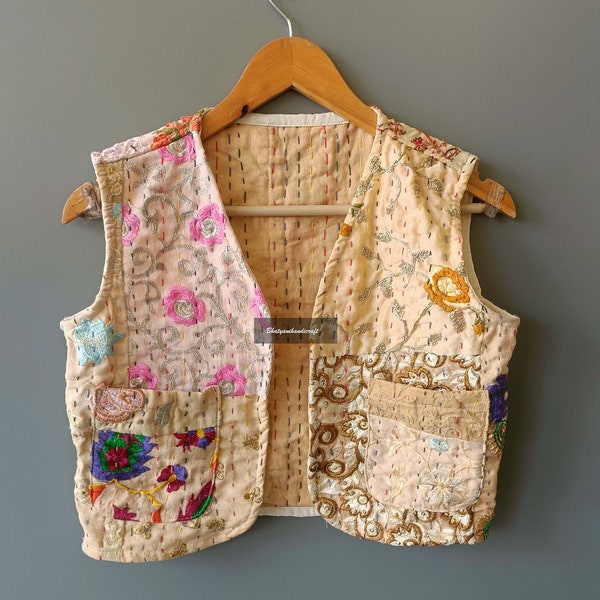 Gilet Khambadiya fait à la main, veste patchwork, gilet en coton, gilet sans manches brodé, cadeau pour elle, gilet court