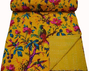 Queen//Twin//King Beige Handmade Bird Home Decor Bed Bohemian Bird Queen Bedspread Handcrafted Handmade Quilt Kantha Bird Print Cover Unique Blanket Bedding Quilt 60X90 inch