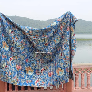 BLUE Mukut Print Kantha Quilt, Handmade Vintage Kantha Bedspread, Crown Print Cotton Quilt Blanket Throw Home Decor