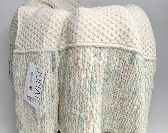 Hand made Organic Merino wool chunky blanket, 50x70 wool throw blanket, Minimalist home decor, Hand knit wool blanket, Unique gift