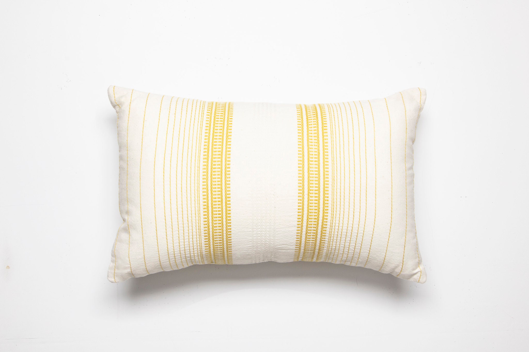 Coussin Lola, Ocre