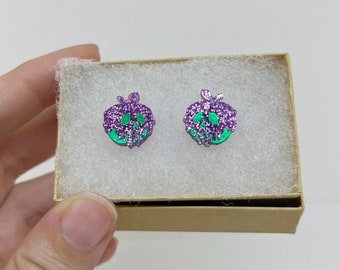 Pendientes de manzana venenosa Pendientes de acero inoxidable hipoalergénicos púrpuras y verdes Disneybound Disneyworld