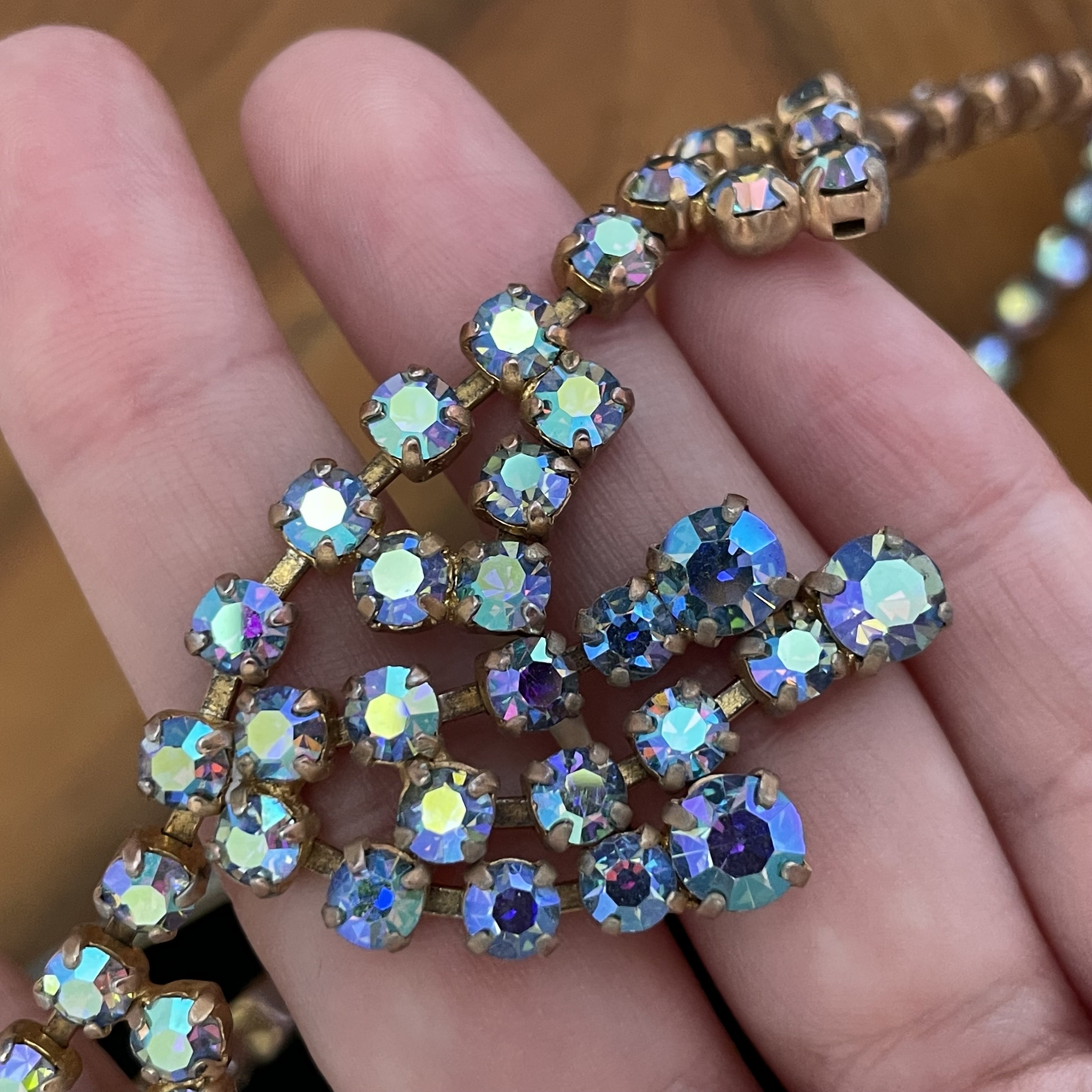 Broche Vintage à Cristaux Boréalis En Forme De Navette - Or, Modèle Poire *4471 - Occasion