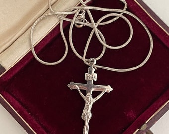 Vintage Silver Tone Crucifix Cross Necklace, 1970s Long Chain Christian Necklace, Religious Jewellery