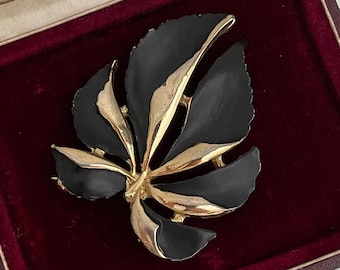 Vintage Brooch Black and Gold Tone Palm Leaf 1950s Brooch