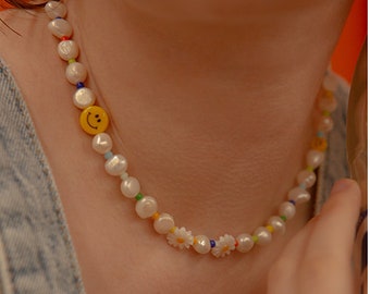 Daisy freshwater pearls necklace