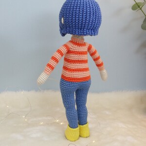 PADRÃO EM PORTUGUÊS Amigurumi boneca artesanal Coraline. Receita crochê de alta qualidade, o melhor presente de semper image 3