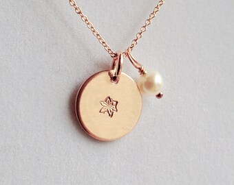 Birth flower necklace with freshwater pearl in sterling, rose or yellow gold
