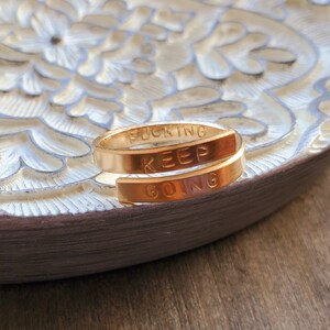 Bague wrap mantra personnalisée