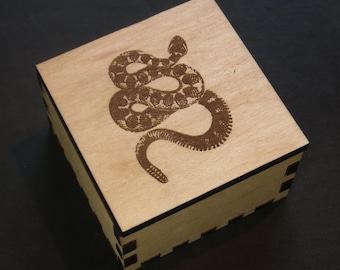 Snake Box Engraved, Spirit Animal, Totem Animal, Power Animal, Snake Spirit Animal, Jewelry Box, Keepsakes, Gift Box, Decor, Desk Accessory