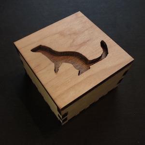 Weasel Wooden Box, Spirit Animal, Totem Animal, Power Animal, Weasel Spirit Animal, Jewelry Box, Keepsakes, Gift Box, Decor, Desk Accessory