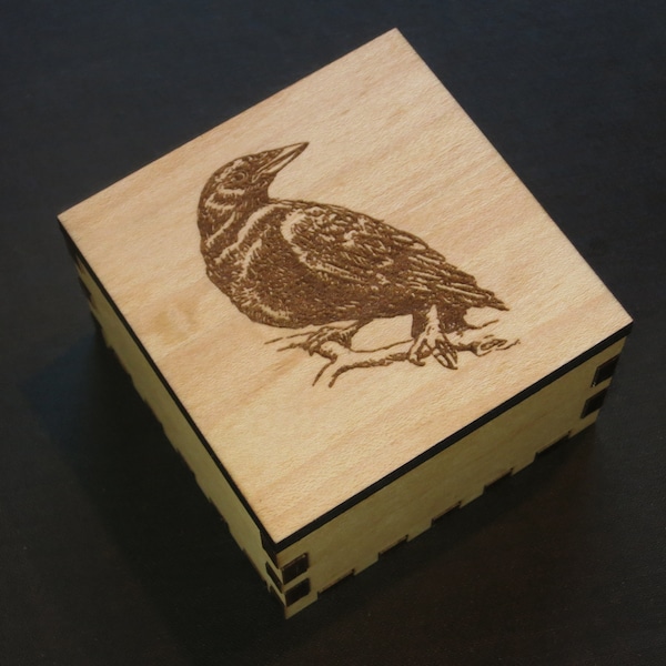 Crow Box Engraved, Spirit Animal, Totem Animal, Power Animal, Crow Spirit Animal, Jewelry Box, Keepsakes, Gift Box, Decor, Desk Accessory